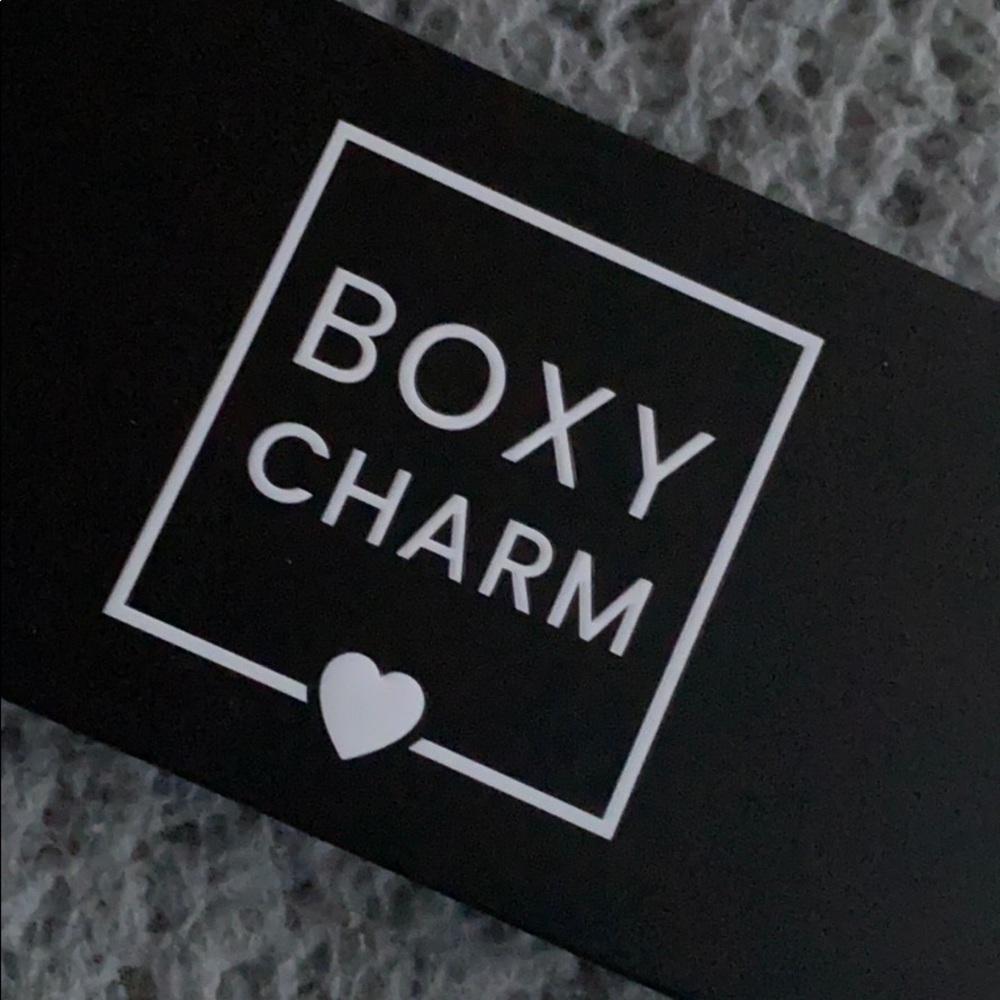 Exclusive Boxy Charm makeup pallet